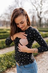 Úpletové tričko – zlaté srdiečka na čiernej