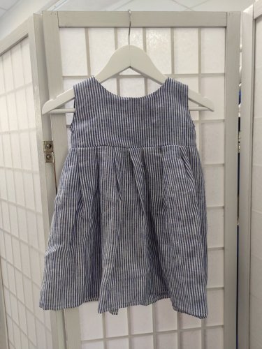 Dievčenské ľanové šaty - tmavomodrý pásik