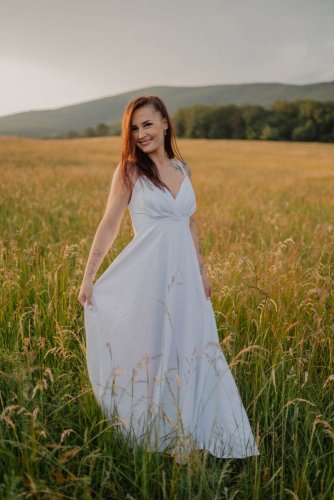 Ľanové svadobné šaty – Garnie