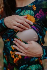Šaty na dojčenie rukávom – Melanchólie