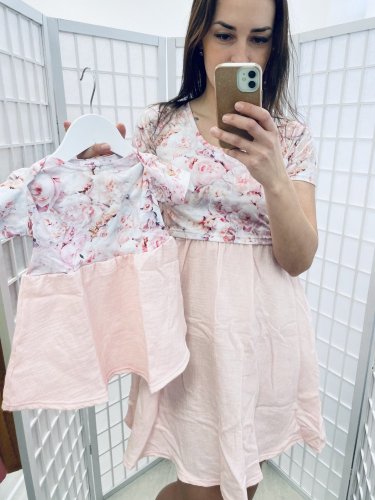 Mušelínové šaty na dojčenie - ružové