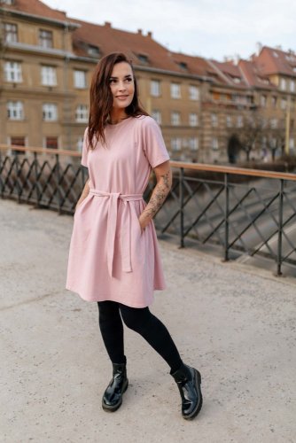 Oversize ačkové šaty – staroružová