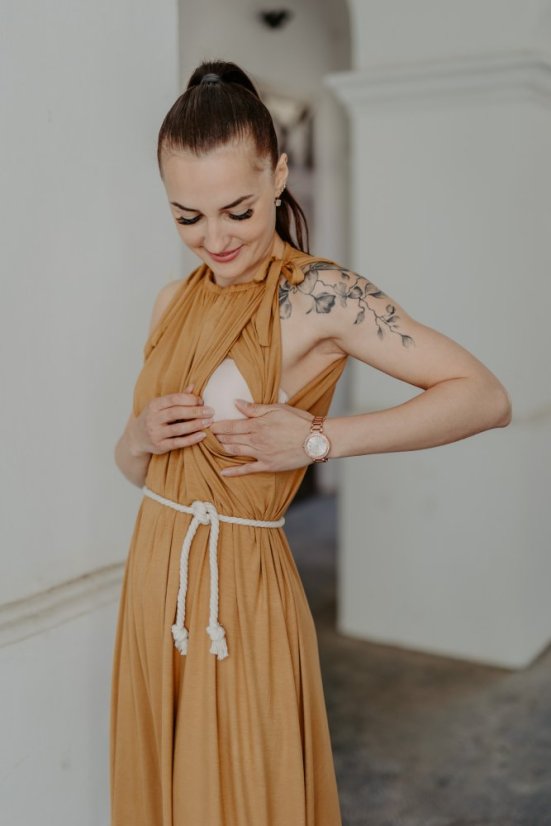 Bambusové šaty na dojčenie – karamel - tmavší