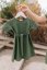 Ačkové oversize šaty MAMA a DCÉRA – army green - Veľkosť: 3XL/4XL