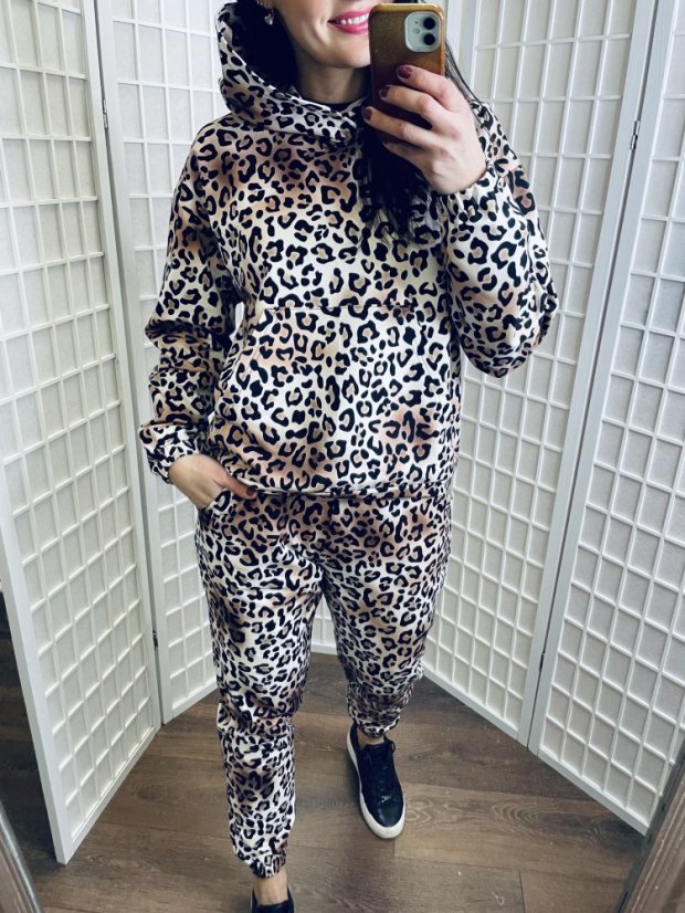 Dámska tepláková súprava - leopard