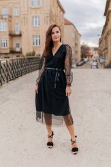 Elegantné zavinovacie šaty  - bodkované - čierne
