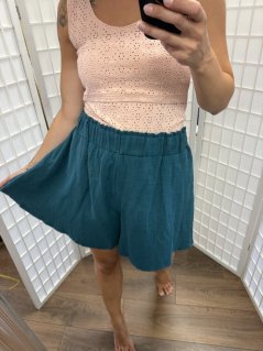 Mušelínové elegantné kraťasy s vreckami - petrolejová