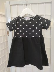 Detské mušelínové šaty  - čierne bodky