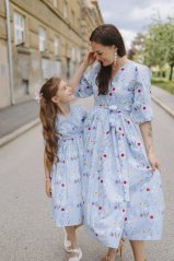 Popelínové šaty "Celeste" - MAMA A DCÉRA - Svetlomodré kvety