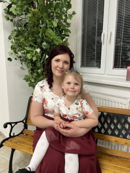 Skvelá komunikácia,krásna práca. Šaty ušité pre mňa a pre dcéru presne podľa mojich predstáv.