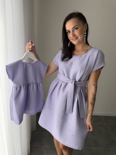 Bavlnené šaty "Waffle" - MAMA A DCÉRA – lila