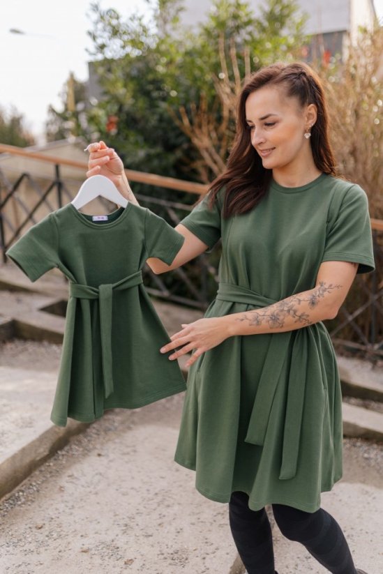 Ačkové oversize šaty MAMA a DCÉRA – army green - Veľkosť: XS/S