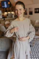 Šaty na dojčenie "Maison Linen" MIDI - pieskové