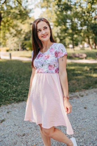 Mušelínové šaty na dojčenie - ružové pivonky