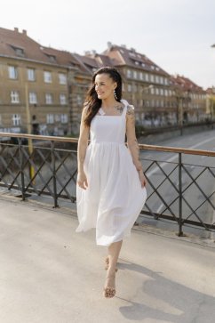 Madeirove šaty "Aurela romantika" - biele